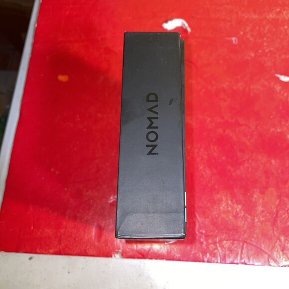 Nomad Pod Portable Charger Apple Watch Space Gray NOMAD POD-APPLE-SG-001 - Picture 2 of 6